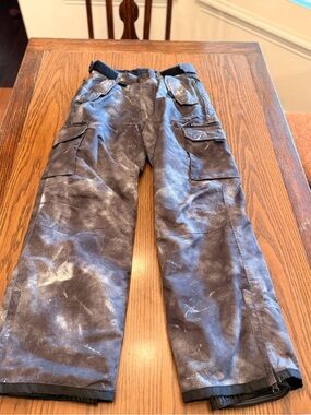 Iceberg Kids Black Ski Pants with White-Speckle Pattern